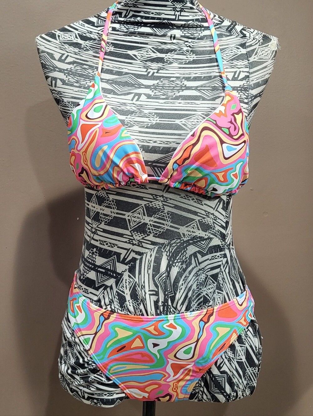 SHEIN Multicolor Swirl Triangle Bikini Top and Briefs